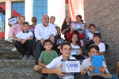 Baskan Sandikçi Açiklamasi '4,5 Yilda 69 Bin 85 Çocugumuzun Gönlüne Dokunduk'