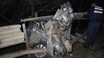 Seker Pancari Yüklü Tir 2 Kisinin Bulundugu Otomobili Ezdi Geçti Açiklamasi 1 Ölü, 2 Yarali