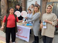 AIDS'e Dikkat Çekmek Için Stant Açitilar