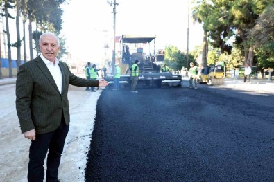 Baskan Gültak Açiklamasi '4,5 Yilda 110 Bin Ton Sicak Asfalt Döktük'