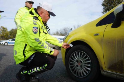 Edirne'de Kis Lastigi Olmayan Ticari Taksi Sürücüsüne Cezai Islem Uygulandi
