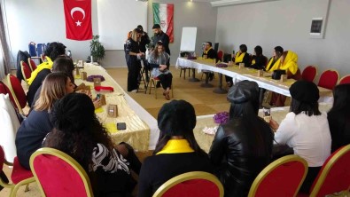 Iranlilar Sanatçi Ebi Konseri Için Van'a Geldi