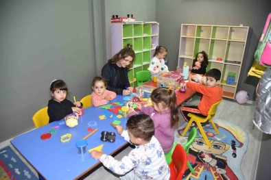 Yunusemre'nin Kültür Ve Sanat Merkezlerinde 5 Bin Çocuga Egitim