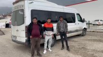 Amasya'da 8 Afgan Göçmenin Yakalandigi Operasyonda 3 Tutuklama