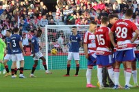 Granada - Athletic Bilbao Maçi, Bir Taraftarin Hayatini Kaybetmesi Nedeniyle Ertelendi