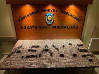 Durdurulan Araçta 1,5 Milyon Liralik Sentetik Ecza Hap Ele Geçirildi Açiklamasi 1 Gözalti