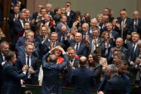 Polonya'nin Yeni Basbakani Donald Tusk Oldu