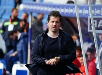 Süper Lig'de Ilk 15 Haftada 14 Takim Teknik Direktör Degistirdi