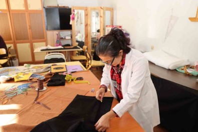 Toroslar'da Egitim Ve Üretim Bir Arada