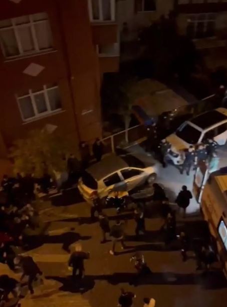 Güngören’de sokak ortasında silahlı çatışma: 1 ölü, 3 yaralı