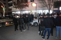 5 Aracin Karistigi Zincirleme Kaza Maddi Hasarla Atlatildi