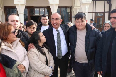 DOSD Meram Antalyali Dostlarini Agirladi