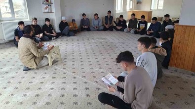 Simav'da Kur'an Kursu Ögrencilerine Mahremiyet Egitimi