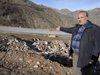 Tarihi Süleymaniye Mahallesi'nde Mezarliga Büyük Saygisizlik