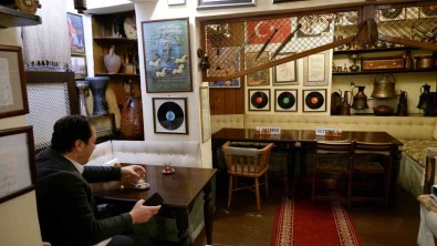 UNESCO Tarafindan 'Hosgörü Ödülü' Alan Pastanede Adeta Tarih Yasatiliyor