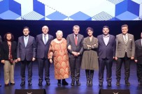 Zeytinburnu Belediyesi 3. Kent Çalismalari Yarismasi'nda Ödüller Sahiplerini Buldu
