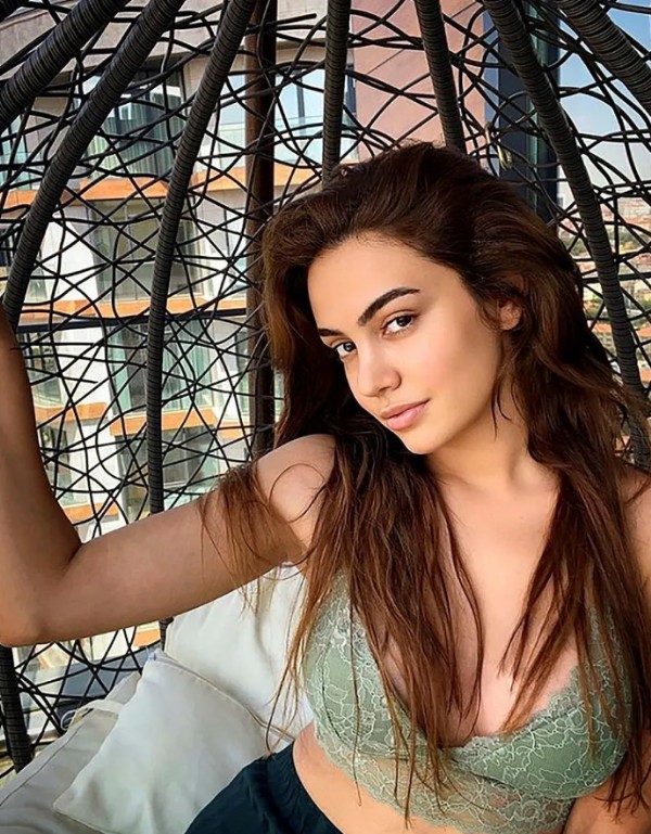 Fenomen Ece Ronay gözaltına alınmıştı! Soruşturmada yeni detaylar: Cep telefonları ve mailleri…