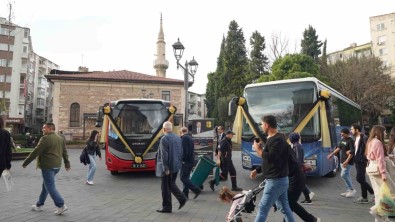 Balikesir Büyüksehir, Yeni Toplu Tasima Araçlarini Görücüye Çikardi