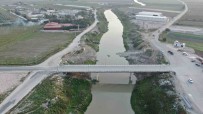 Depremde Hasar Alan 50 Yillik Köprü Yikildi, Yerine Yeni Köprü Yapildi