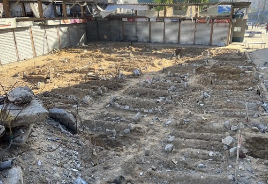 Savaş tüm şiddetiyle devam ediyor! Gazze'nin sokakları toplu mezarlara döndü