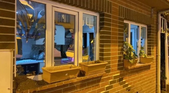 İstanbul'da hareketli gece! Taksi durağına kurşun yağmuru