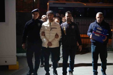 Kilis'te Sibergöz-10 Operasyonu Açiklamasi 11 Süpheliden 10'U Tutuklandi