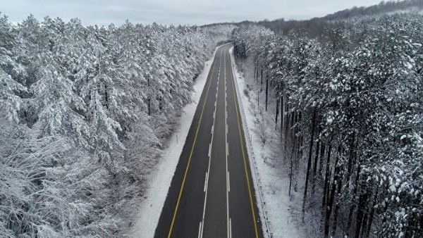 İstanbul'un yanıbaşında şaşırtan görüntü: Göğün en yüksek yerinden dronla kaydedildi