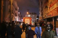 5 Katli Binada Korkutan Yangin Açiklamasi Mahalleli Sokaga Döküldü