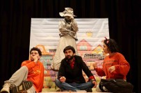 'Arkadasim Heykel' Tiyatrosu Miniklere Sergilendi