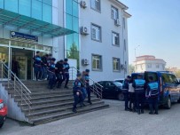 Bag Evinden Hirsizlik Yapan 4 Sahis Tutuklandi