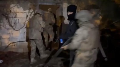 Diyarbakir'da 6 DEAS Üyesi Yakalandi