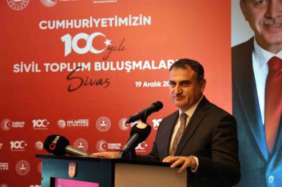 Kaya 'Depremde 115 Bin Gönüllü Aktif Görev Aldi'