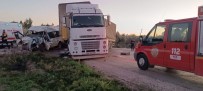 Osmaniye'de Tir Ile Minibüs Çarpisti Açiklamasi 2 Ölü, 2 Agir Yarali
