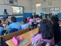 Sarigöl'de Ilkokul Ögrencilerine Agiz Ve Dis Sagligi Egitimi