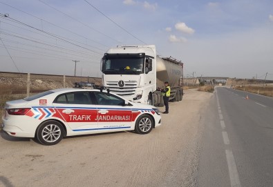 Trafik Denetimlerinde 333 Araca 495 Bin TL Ceza Yazildi