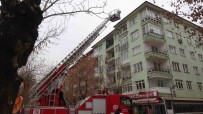 6 Katli Binadaki Baca Yangini Panige Sebep Oldu