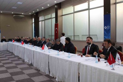 Bu Okul Ögrencilere Erken Yasta Is Imkani Sunuyor