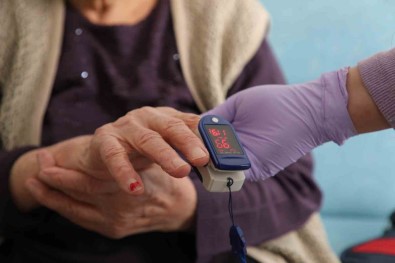 Büyüksehir, 6 Bin Hastaya Evde Saglik Hizmeti Verdi