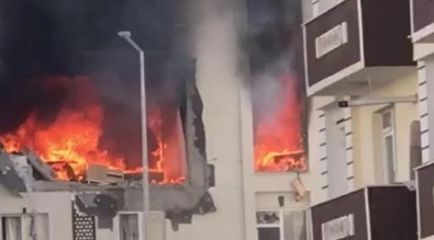 Kars'ta 5 katlı binada doğalgaz patlaması: 6 yaralı