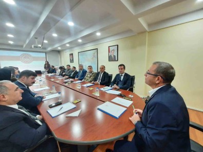 Kars'ta Kadina Siddetle Mücadele Toplantisi Yapildi