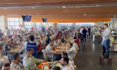 Tofas Otomobil Fabrikasinda Çatal Biçakli Eylem