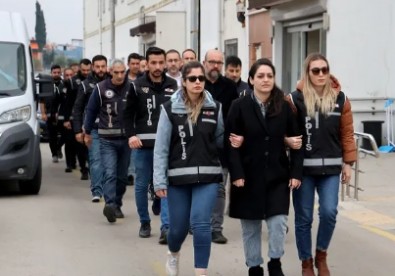 CHP’li belediyede rüşvet skandalı! Zeydan Karalar’ın kara kutusu Mürüvet Sızlı estetiğe 100 bin TL ödetmiş!