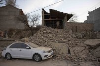 Çin'deki Deprem Felaketindeki Can Kaybi 135'E Yükseldi