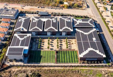 Egitim Kurumunun Çatisina Kurulan GES, Yilda 128 Agacin Kurtarilmasina Katki Saglayacak