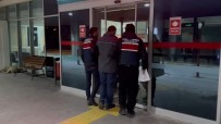 Izmir Merkezli FETÖ Operasyonunda 5 Tutuklama