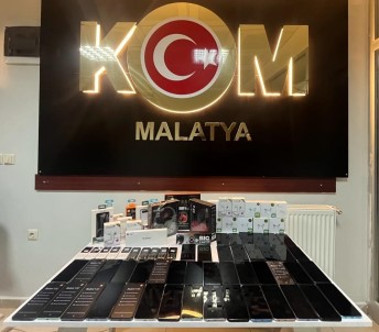 Malatya'da Çok Sayida Kaçak Cep Telefonu Ele Geçirildi