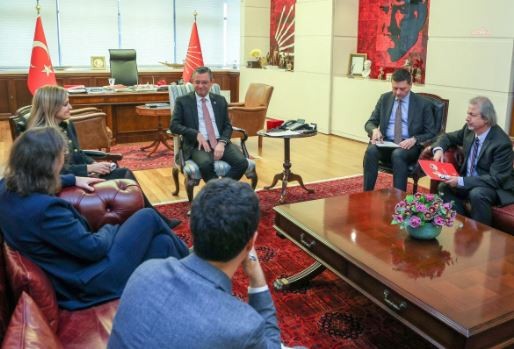 Fransa Büyükelçisi'nden Özgür Özel'e ziyaret! Detay dikkatlerden kaçmadı