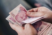 Çalışan emekliye 5 bin liralık ikramiyede bakanlık hazırlıklarını tamamladı: İki gün içinde hesaplarda olacak