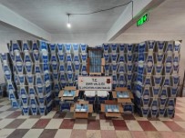 Izmir'de 5 Milyon 320 Bin Bos Makaron Ele Geçirildi