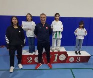Kemer Belediyesi Karate Takimindan 14 Madalya Haberi